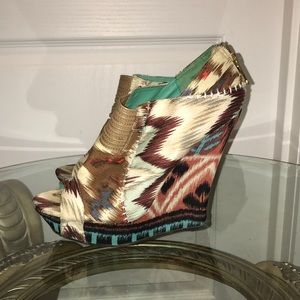 👠 Bamboo Wedge Shoes WS38